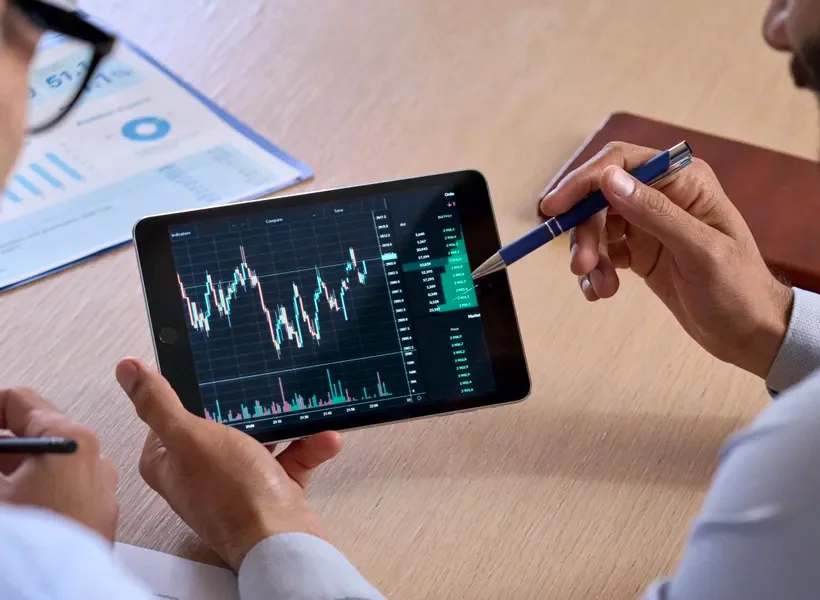 Naftotechcora piattaforma Italia